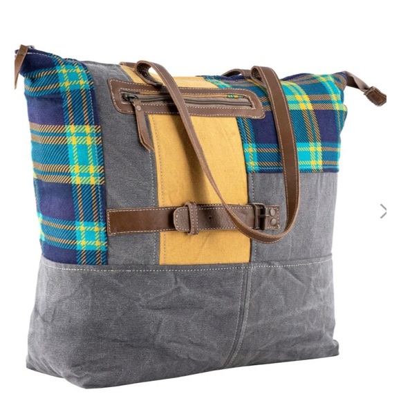 Patchwork Tote Bag | Upcyclyed Bag | Canvas & Leather - Picture 3 of 7